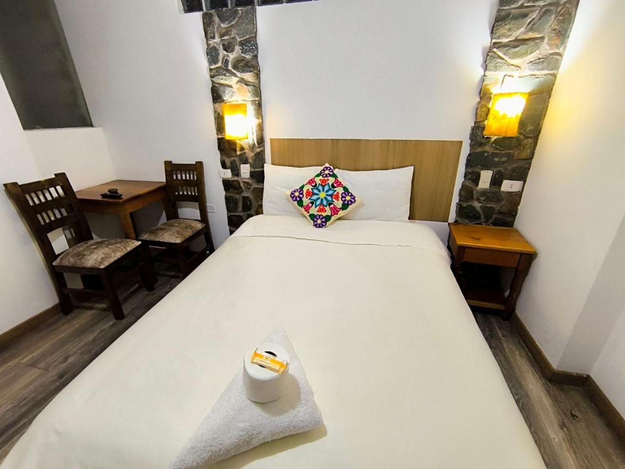 Hostal Balcon De Piedra 乌鲁班巴 外观 照片