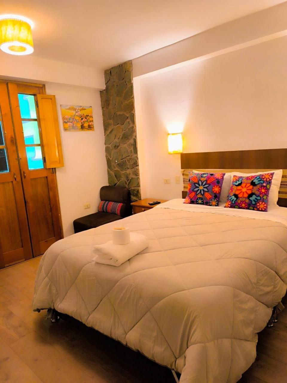 Hostal Balcon De Piedra 乌鲁班巴 外观 照片