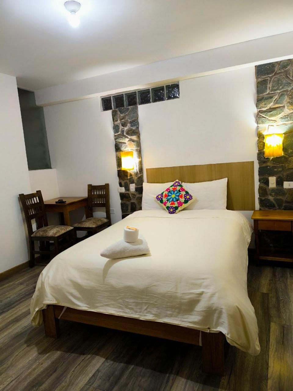 Hostal Balcon De Piedra 乌鲁班巴 外观 照片